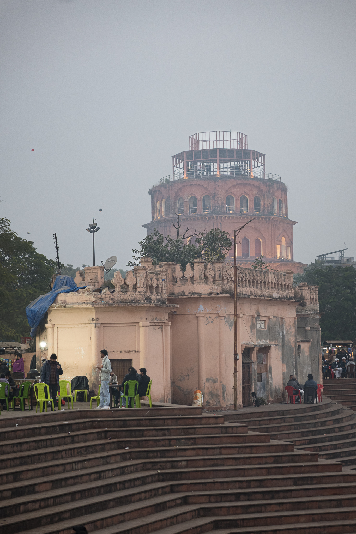 Colonial walking tour